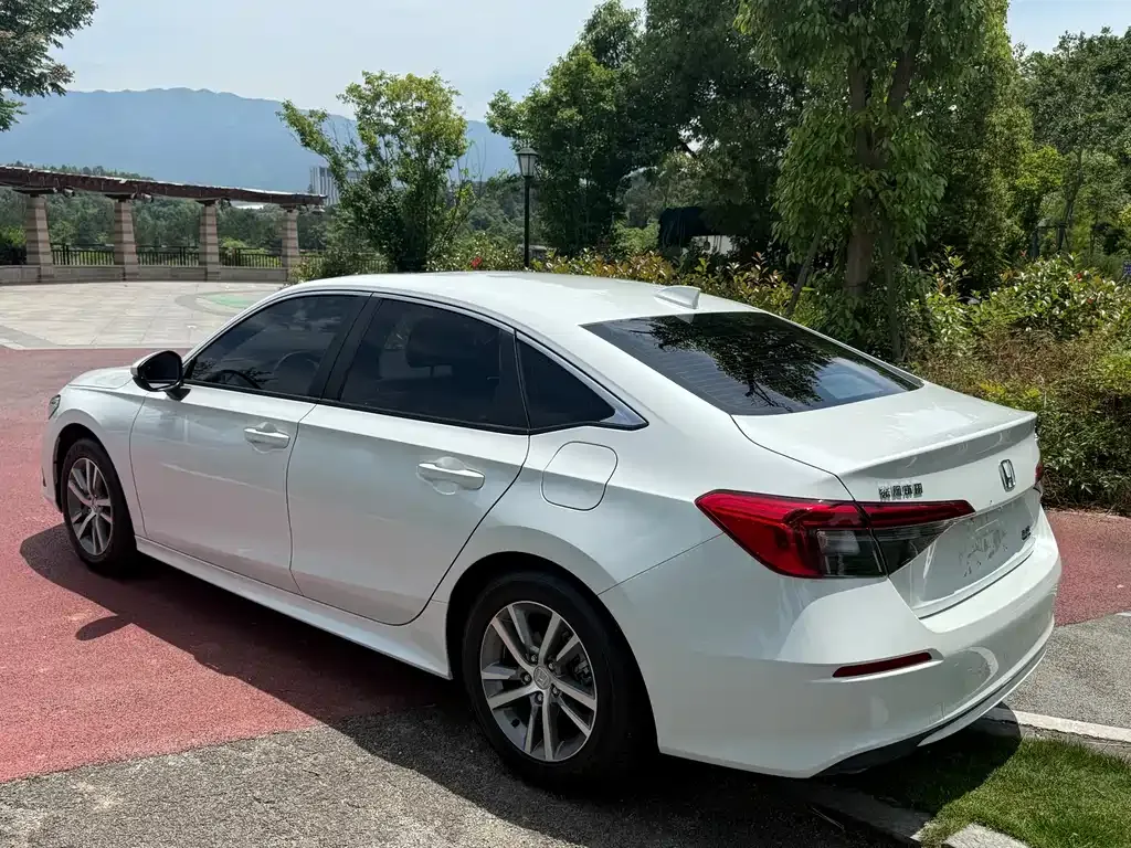 Honda Civic — фото 8