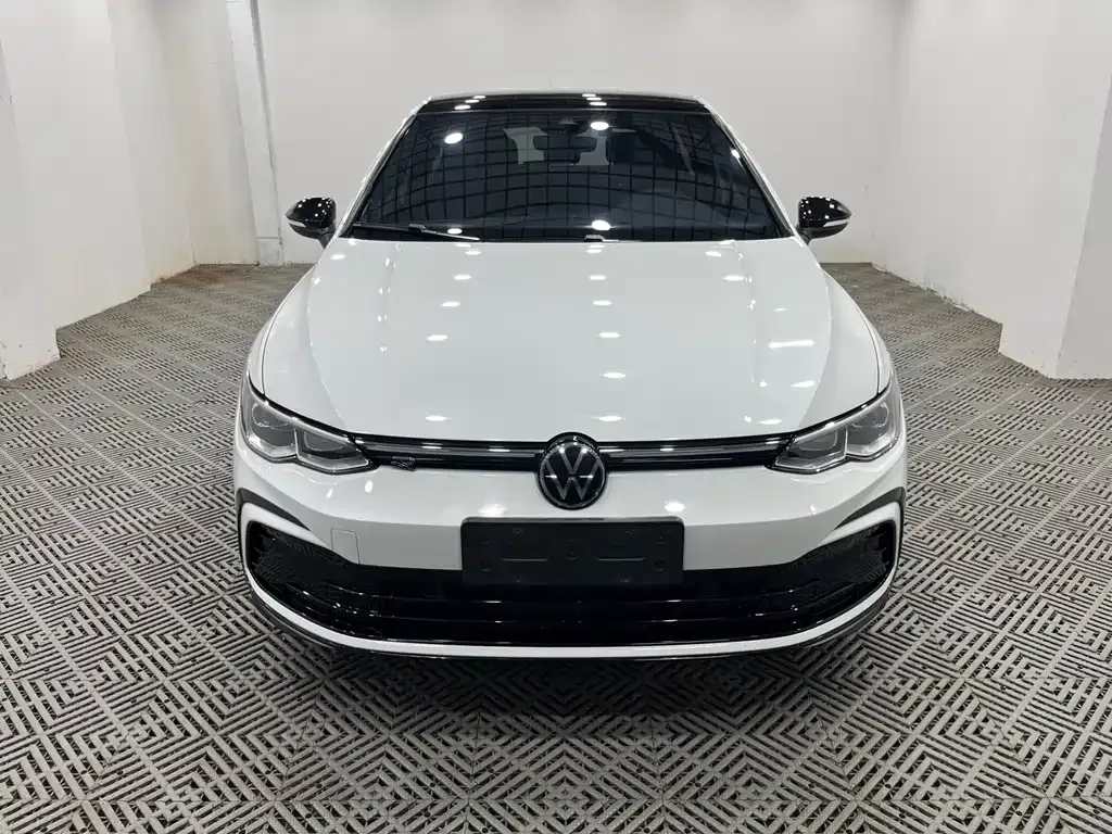 Volkswagen Golf — фото 9