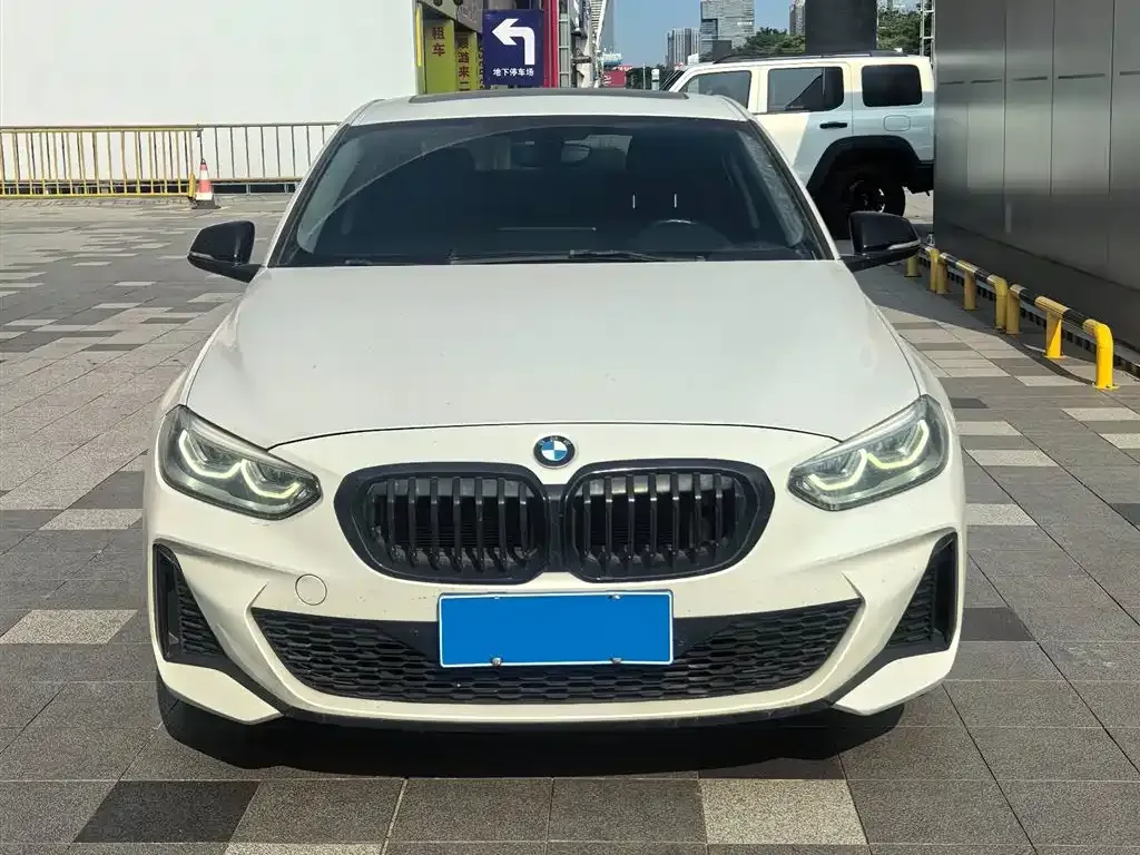BMW 1 Series 2022 из CN, фото 5
