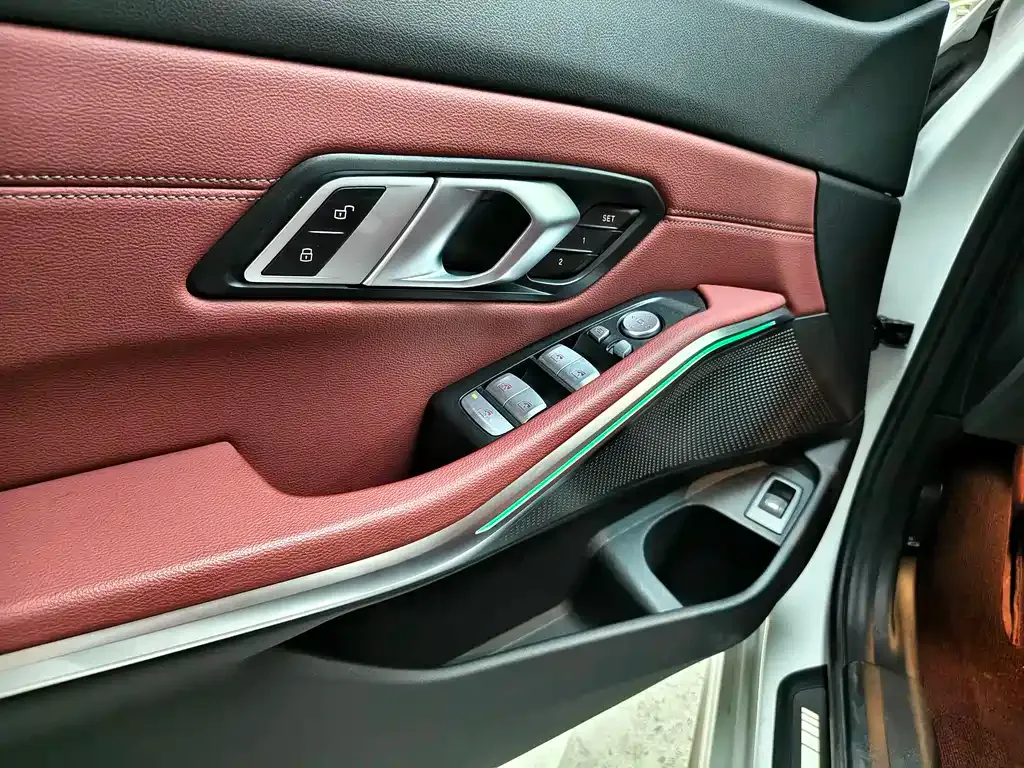BMW 3 Series — фото 10