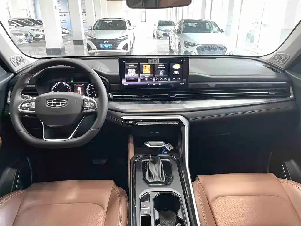 Geely Vision X6 — фото 9