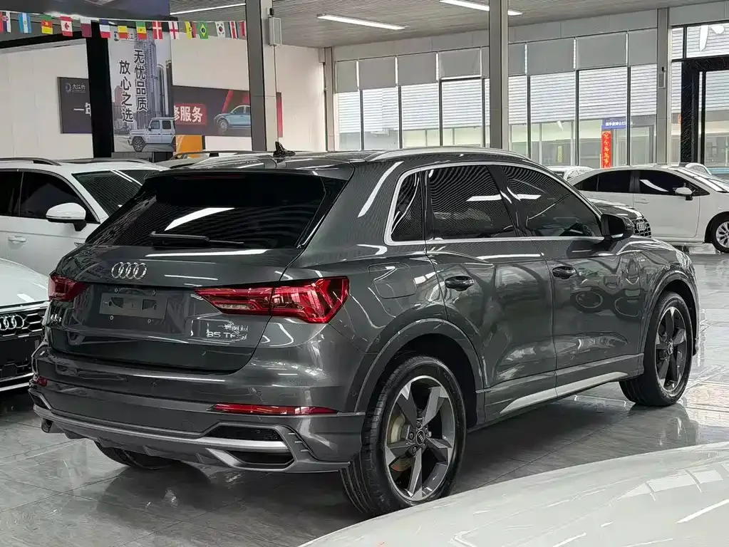 Audi Q3 — фото 6