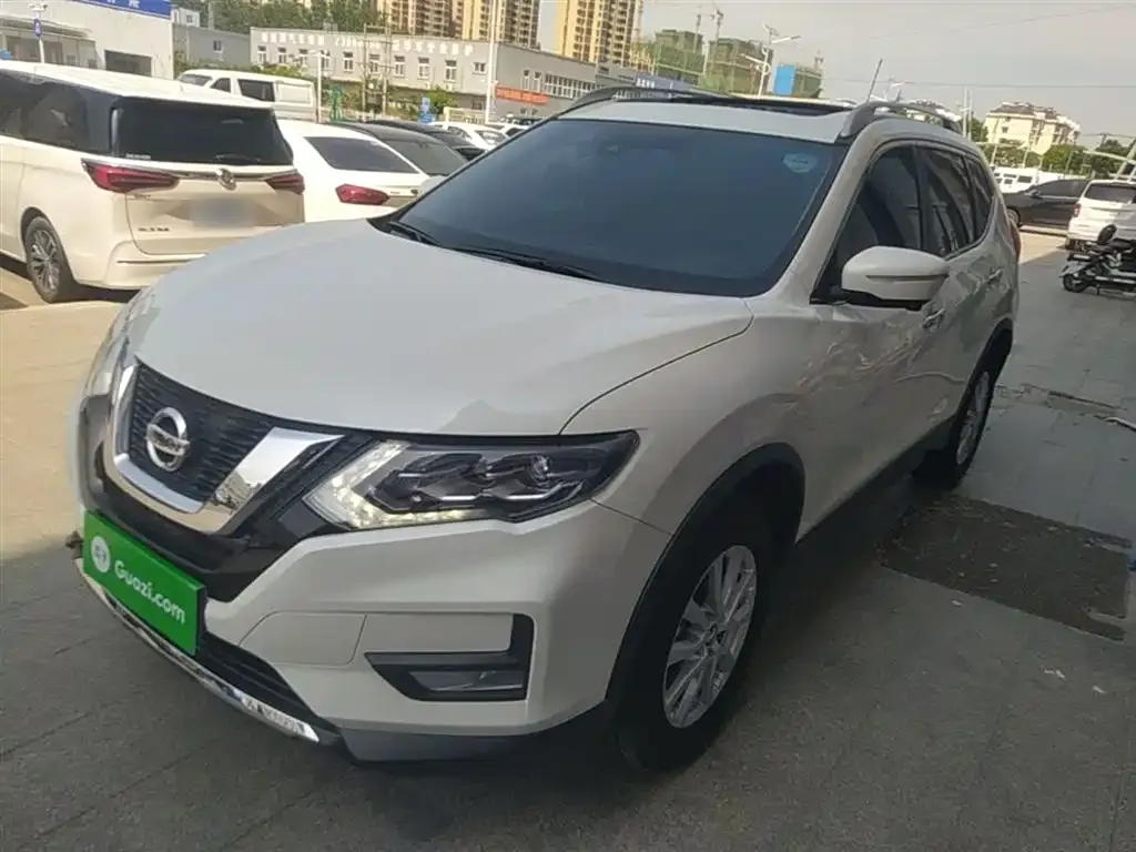 Nissan X-Trail — фото 9