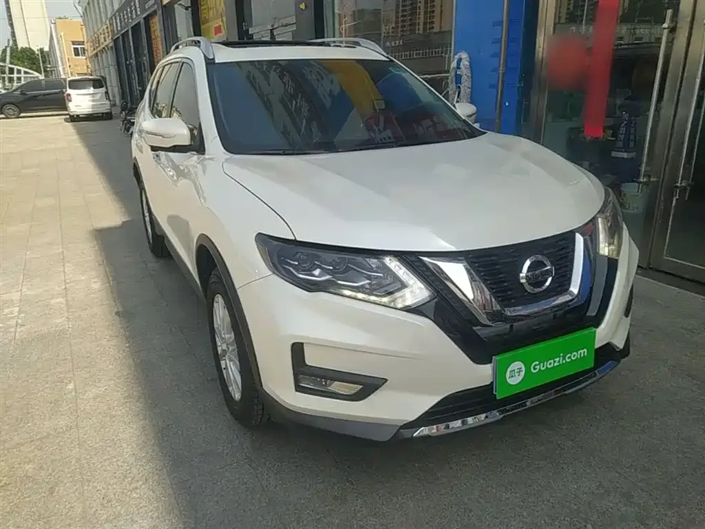 Nissan X-Trail — фото 10