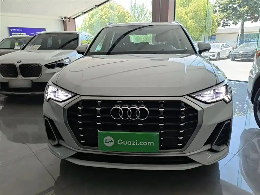 Audi Q3 — фото 10