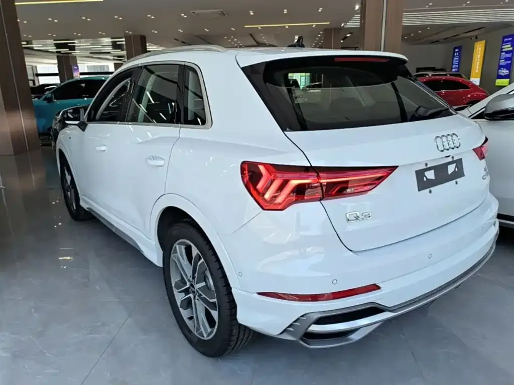 Audi Q3 — фото 3