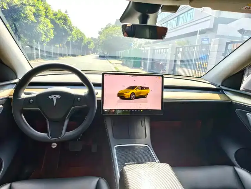 Tesla Model Y — фото 7