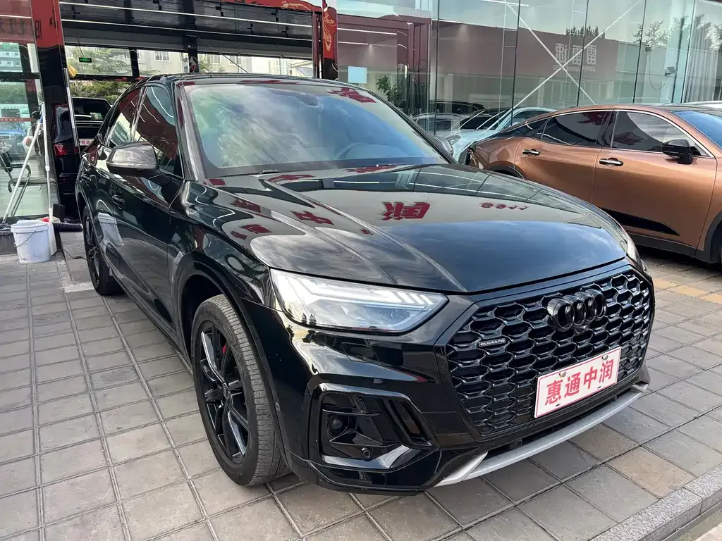Audi Q5L Sportback — фото 9
