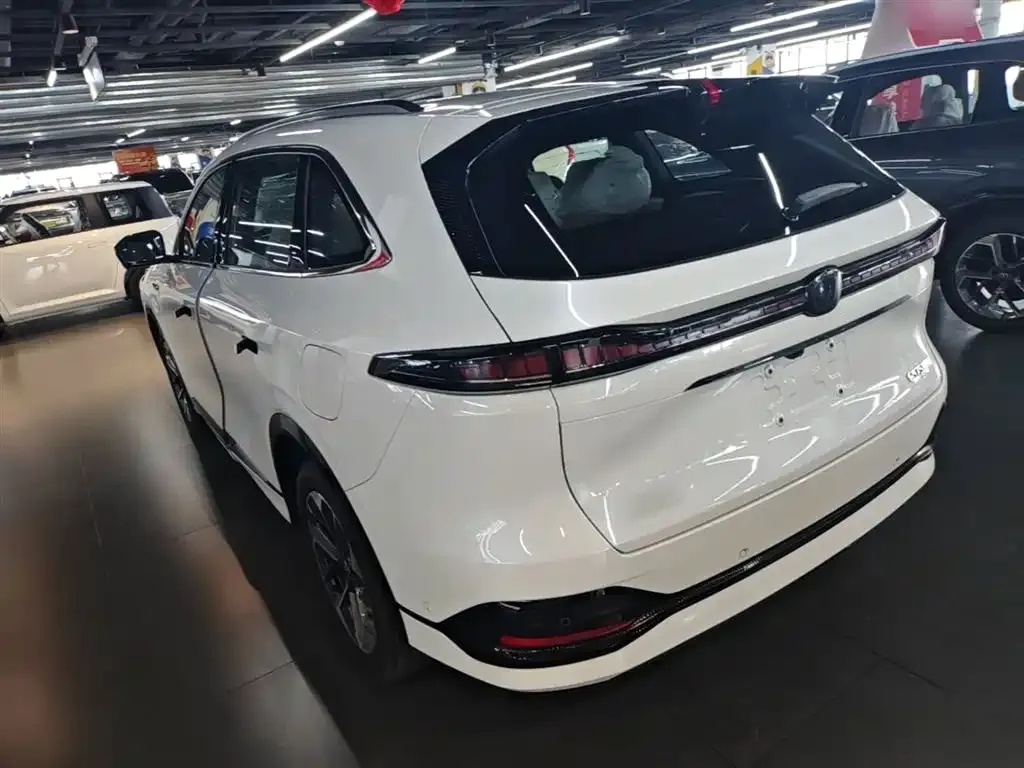 Changan CS75PLUS — фото 10
