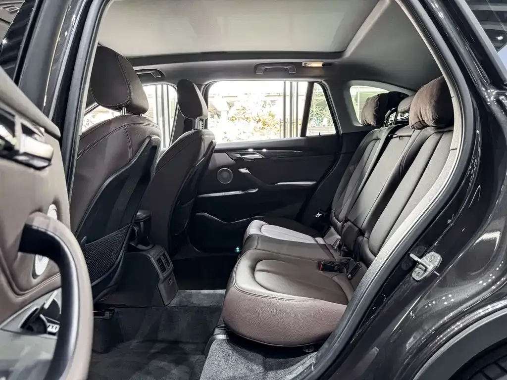 BMW X1 2022 из CN, фото 7