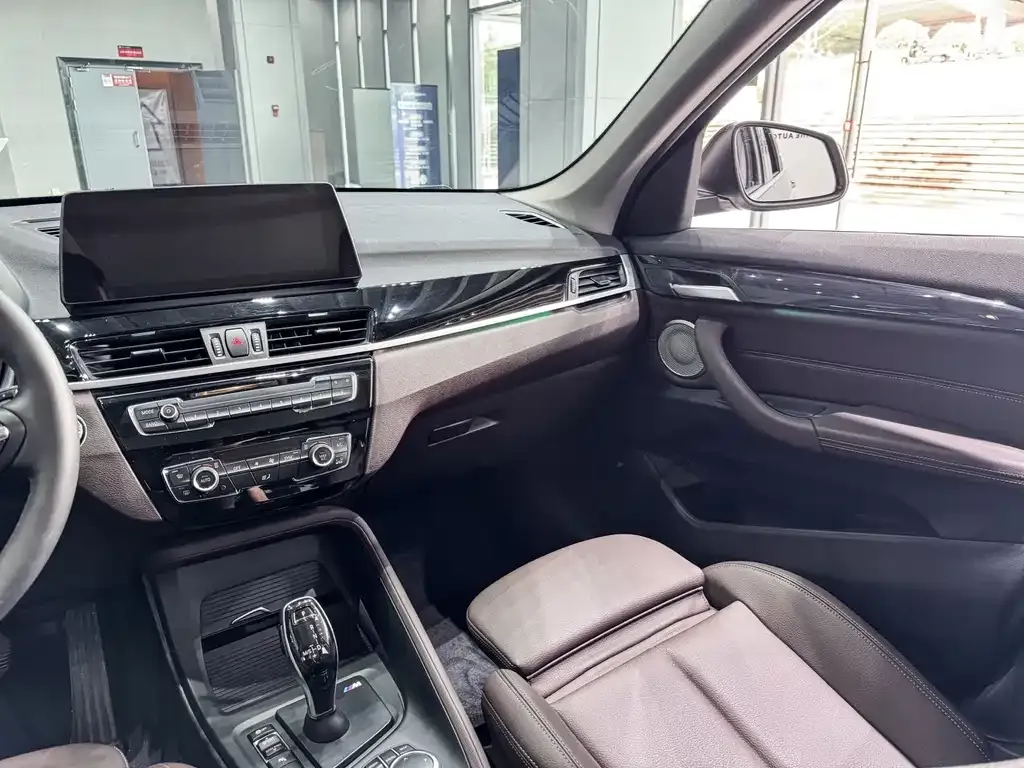 BMW X1 2022 из CN, фото 8