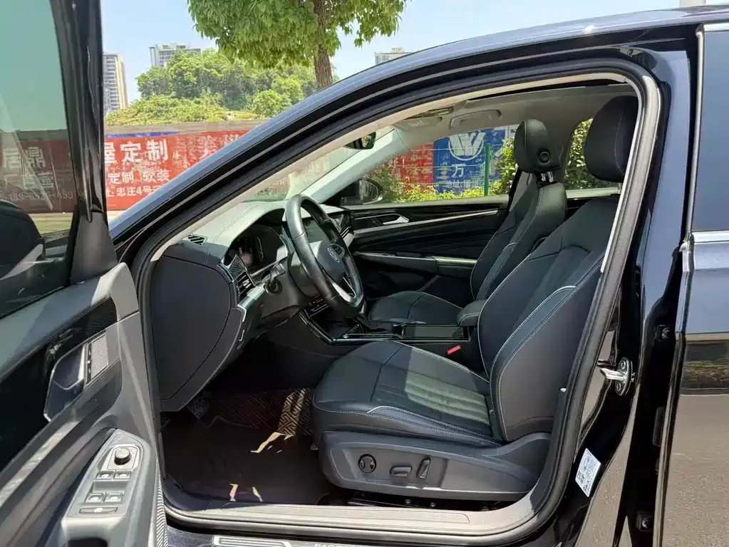 Volkswagen Passat — фото 6
