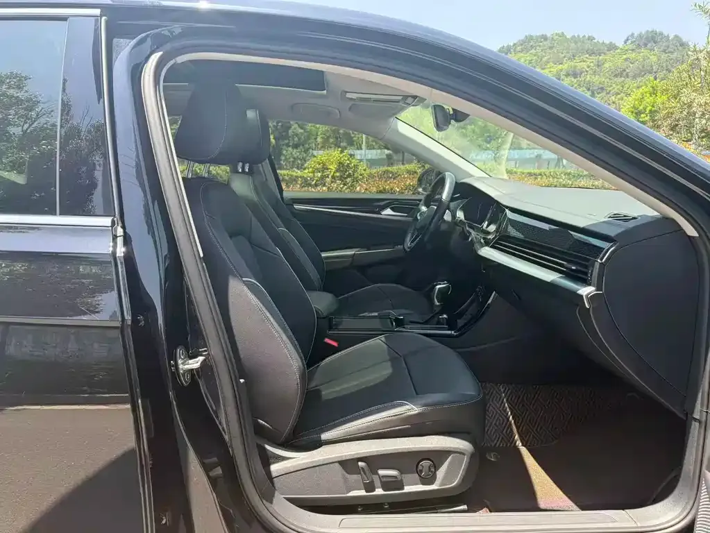 Volkswagen Passat — фото 4