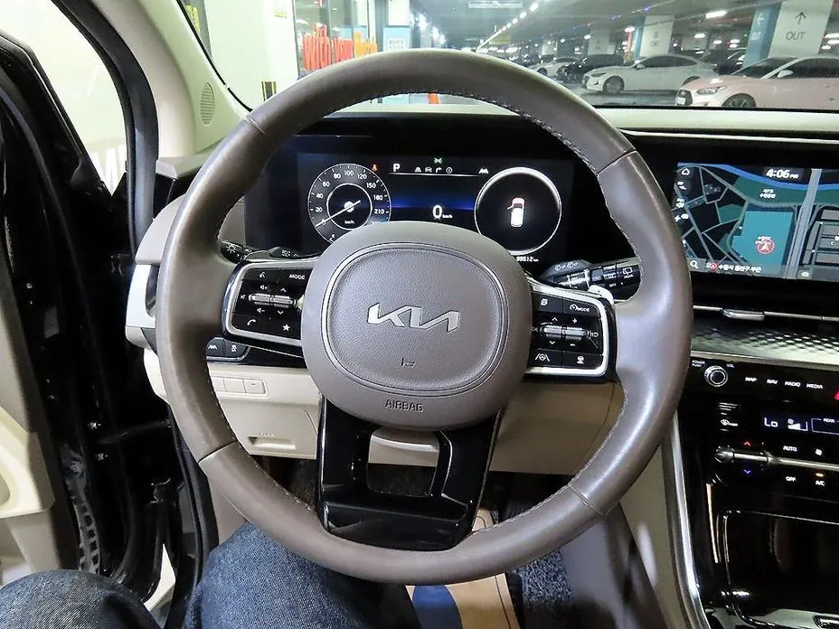 Kia Carnival — фото 4