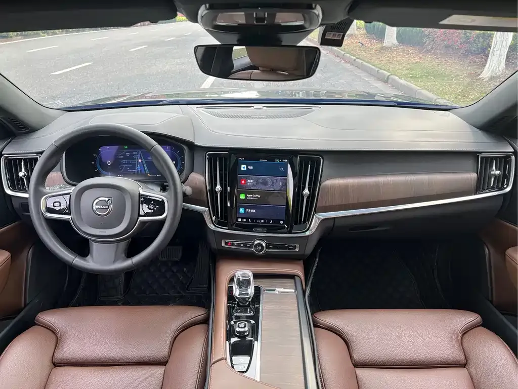 Volvo S90 — фото 4