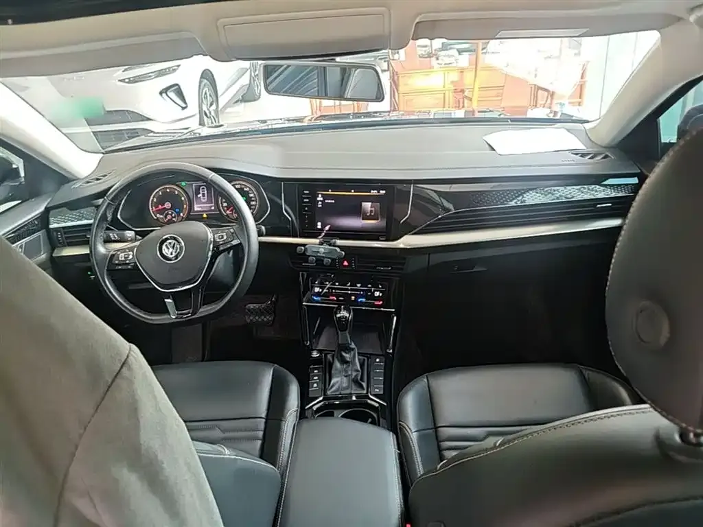 Volkswagen Passat — фото 5