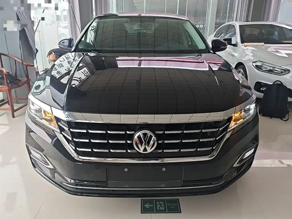Volkswagen Passat — фото 7