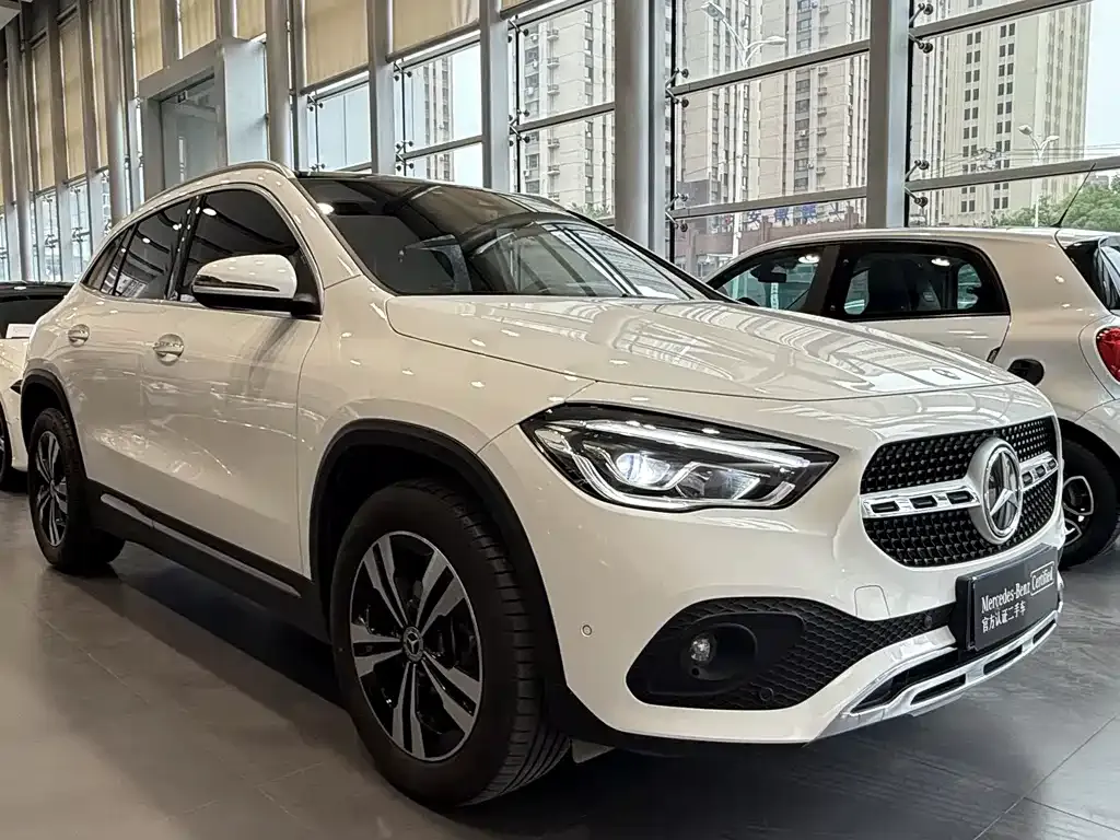 Mercedes-Benz GLA — фото 5