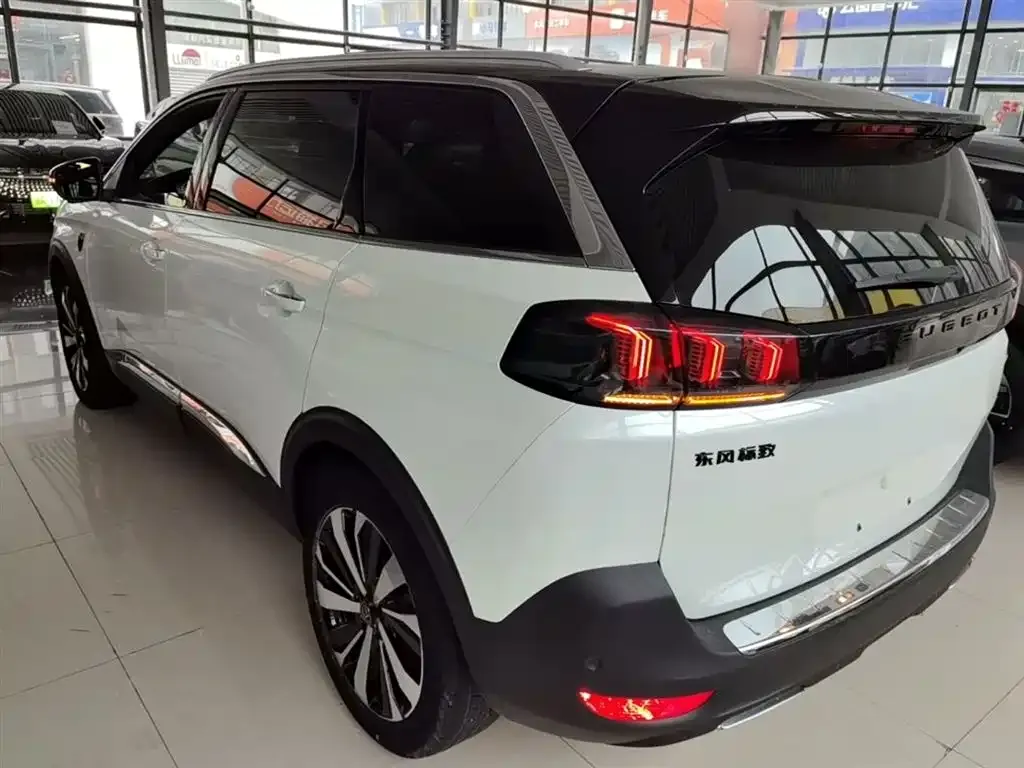 Peugeot 5008 2023 из CN, фото 5