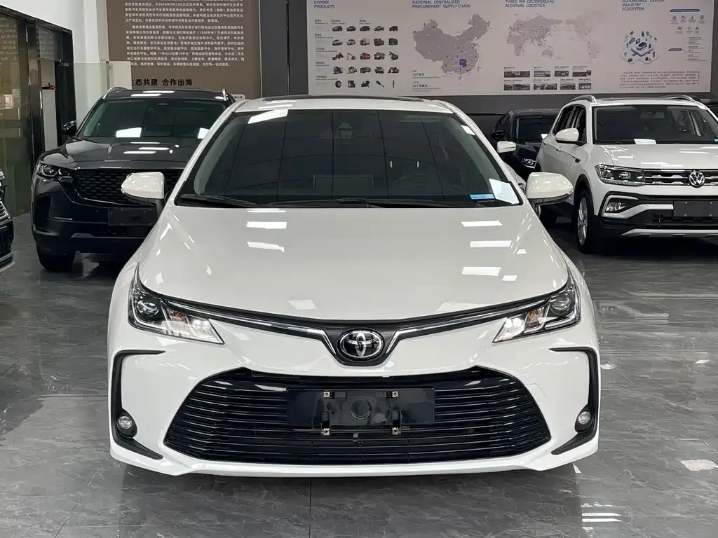 Toyota Corolla — фото 9