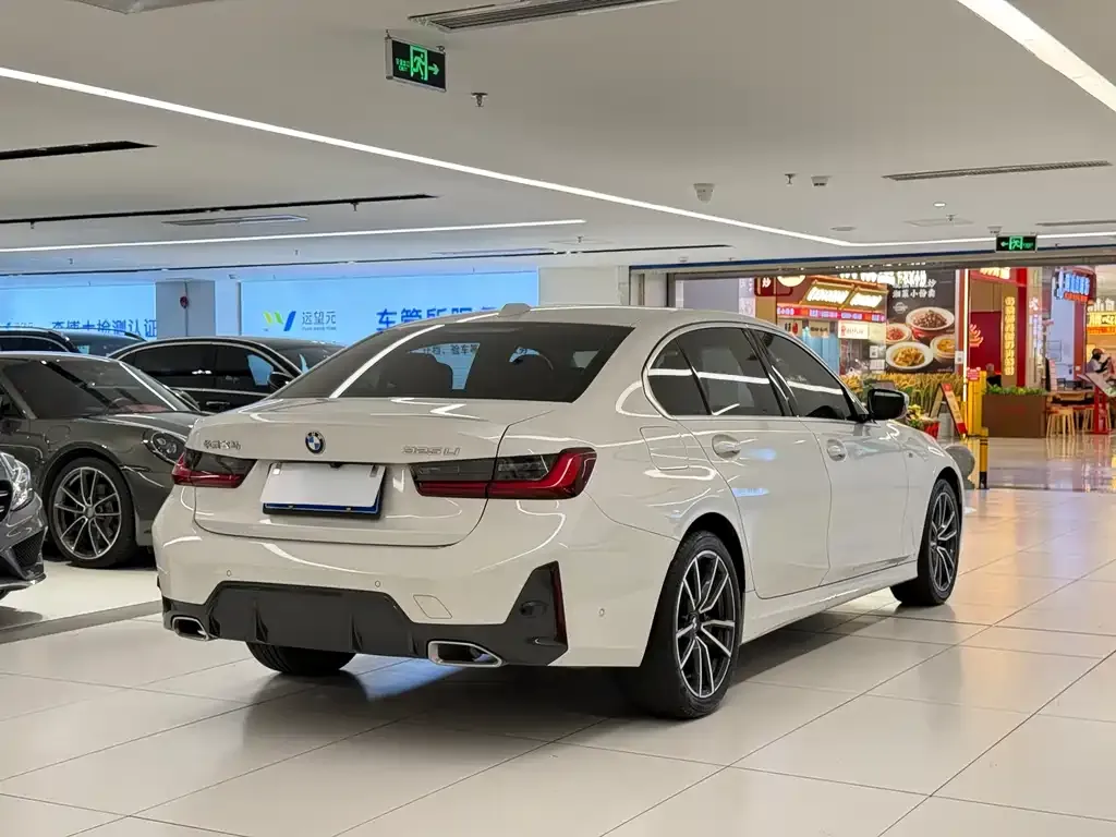 BMW 3 Series 2023 из CN, фото 9