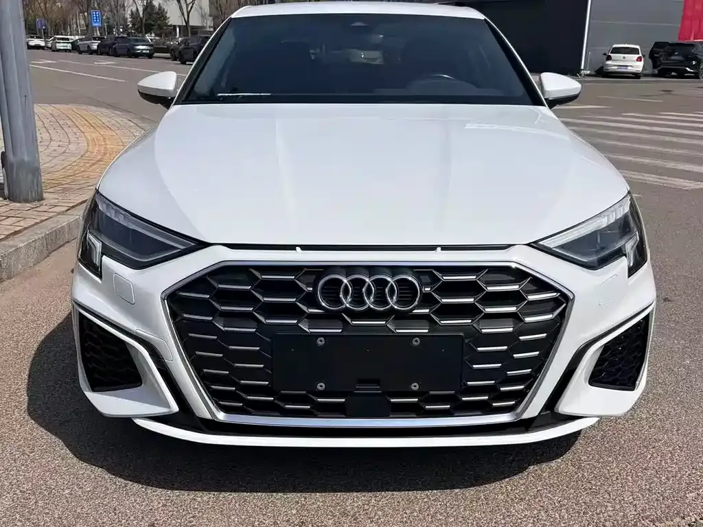 Audi A3 2024 из CN, фото 4