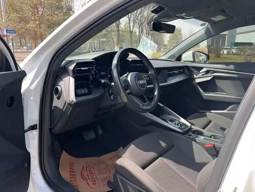 Audi A3 2024 из CN, фото 8