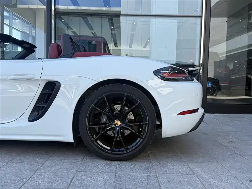 Porsche 718 — фото 10