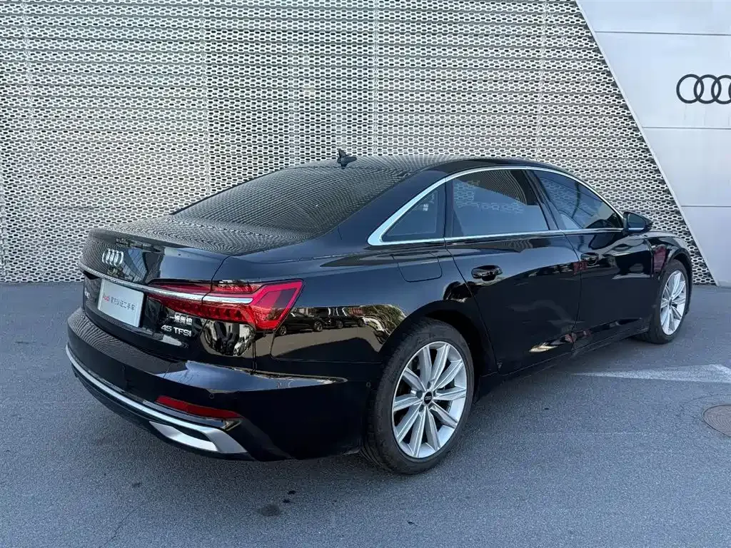 Audi A6L — фото 4