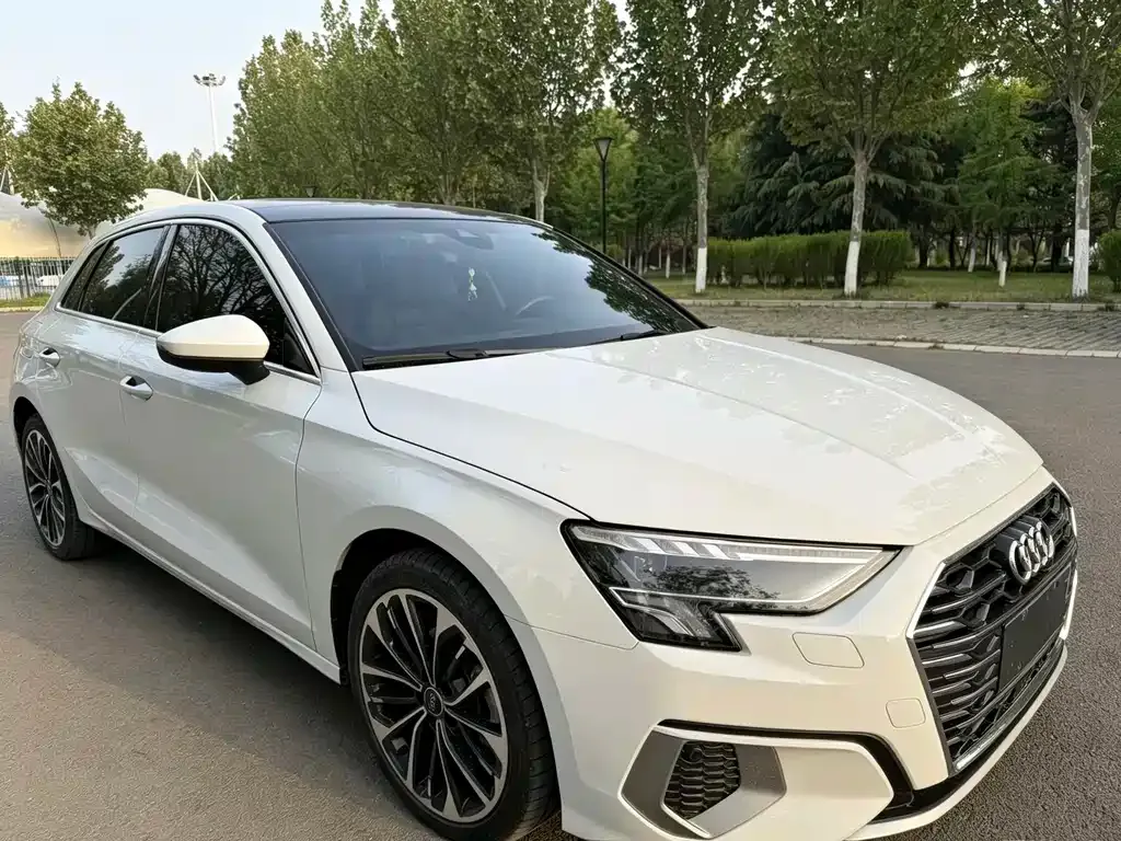 Audi A3 2023 из CN, фото 3