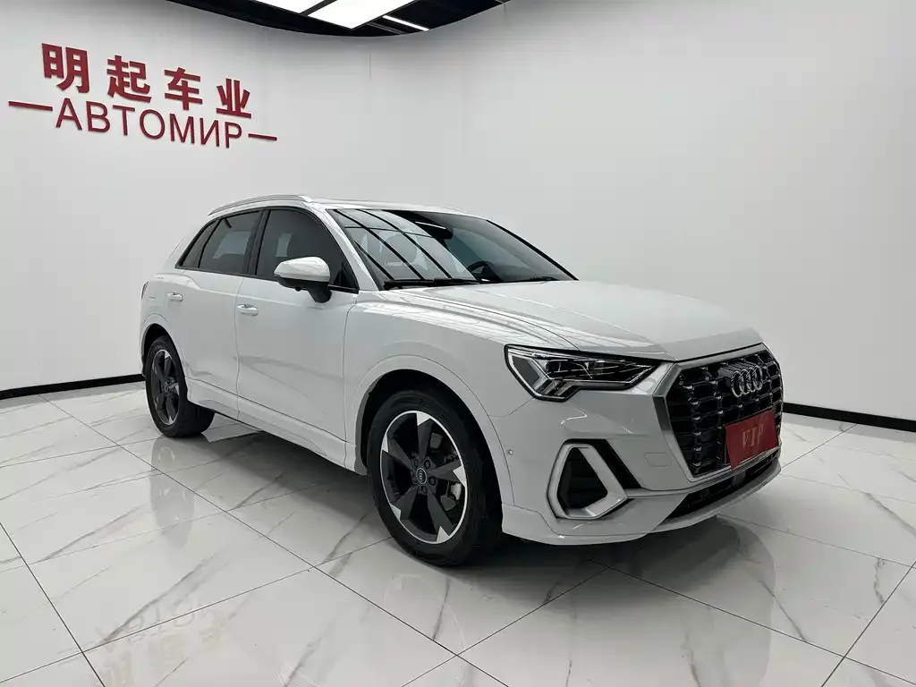 Audi Q3 2022 из CN, фото 2