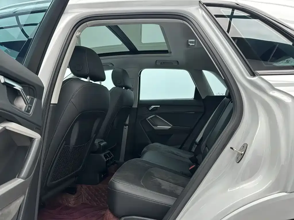 Audi Q3 2022 из CN, фото 8