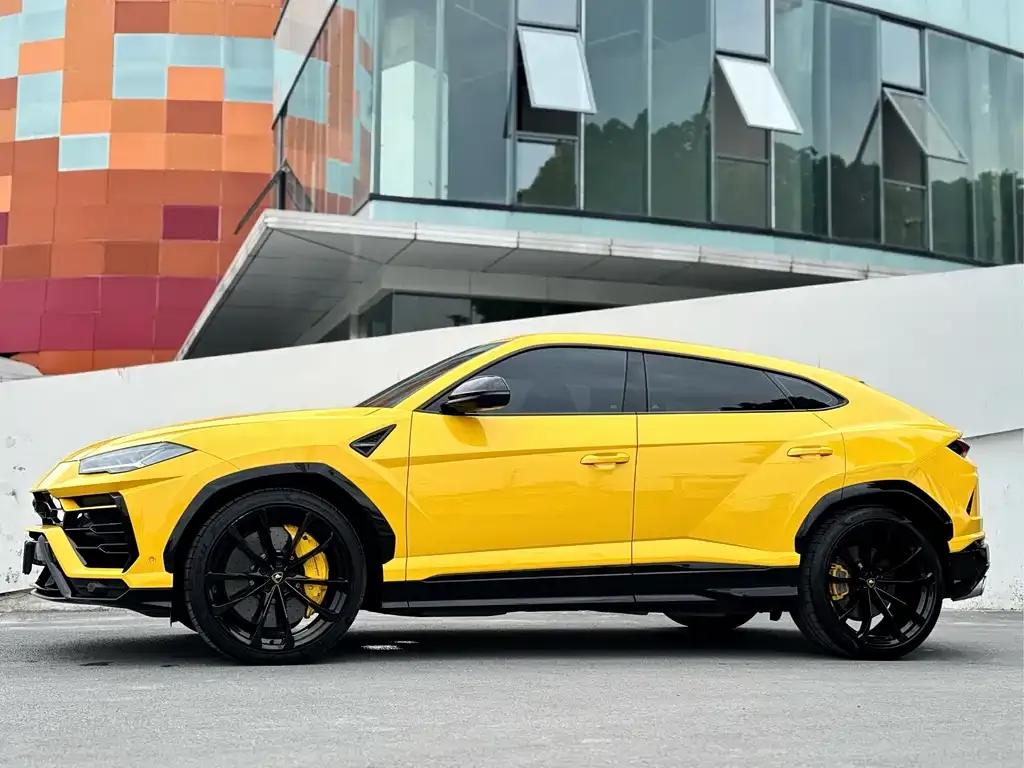 Lamborghini Urus — фото 8