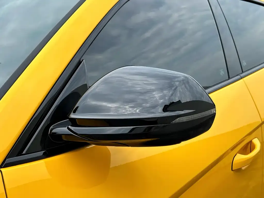 Lamborghini Urus — фото 2