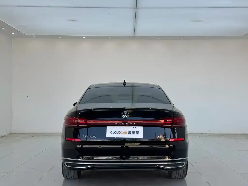 Volkswagen Passat — фото 8