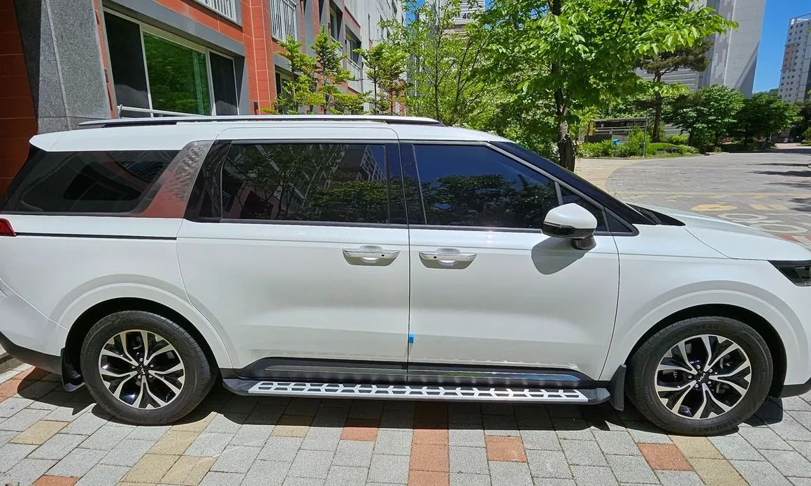 Kia Carnival — фото 1