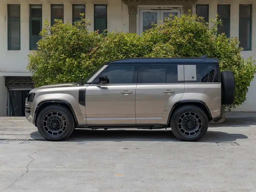 Land Rover Defender — фото 9
