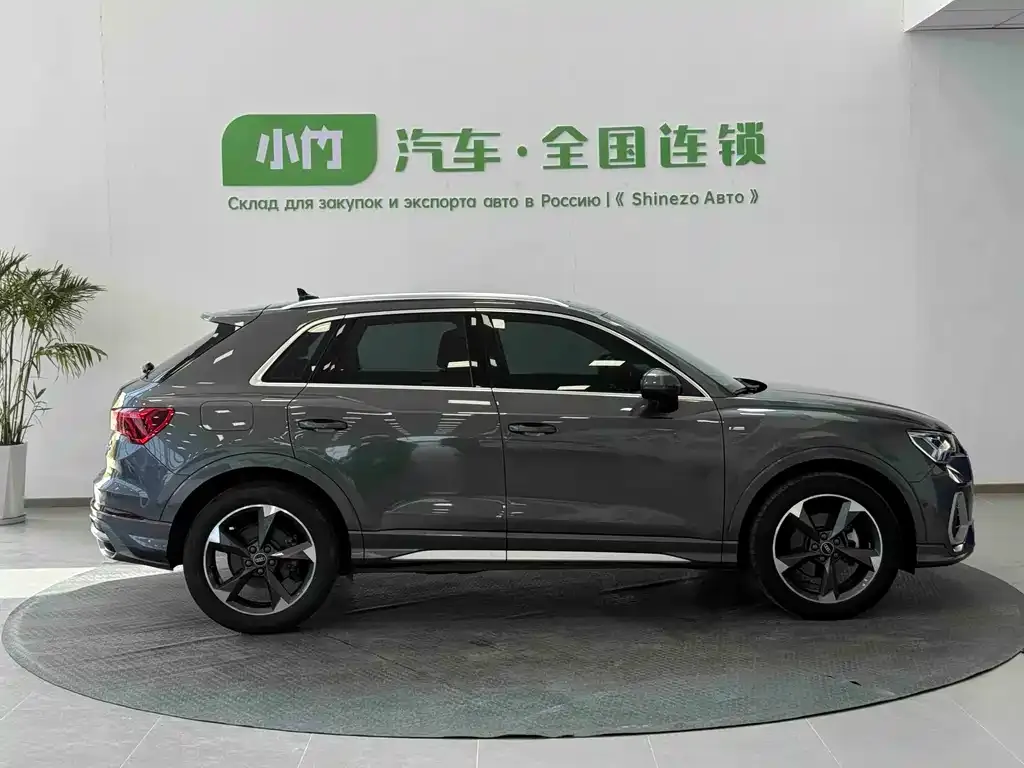 Audi Q3 — фото 8
