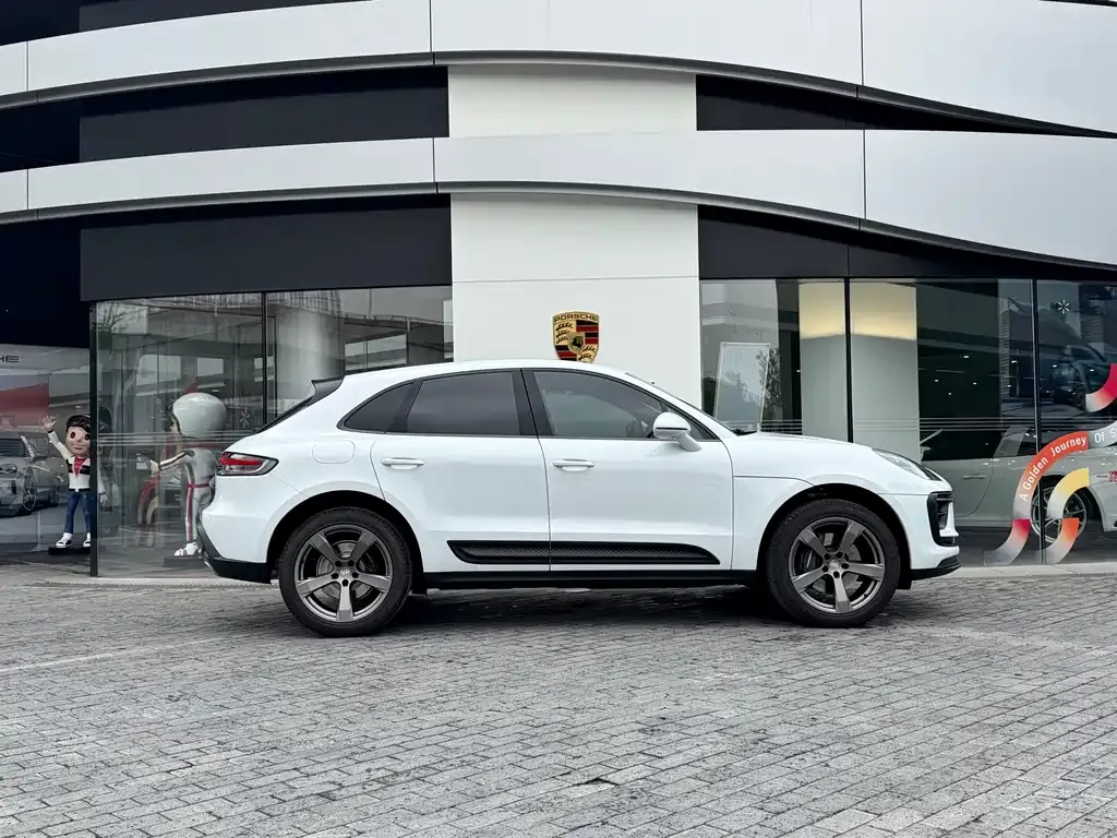 Porsche Macan — фото 7