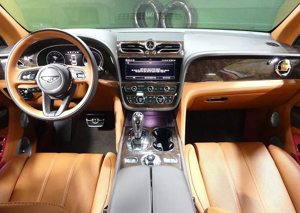 Bentley Bentayga 2021 из KR, фото 9