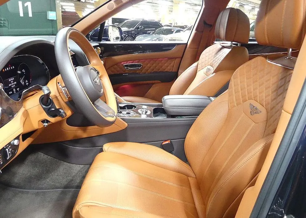 Bentley Bentayga 2021 из KR, фото 8
