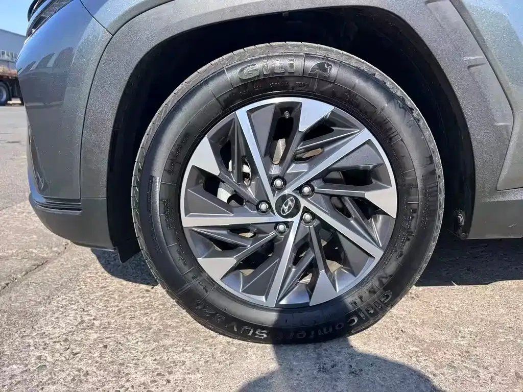 Hyundai Tucson — фото 8