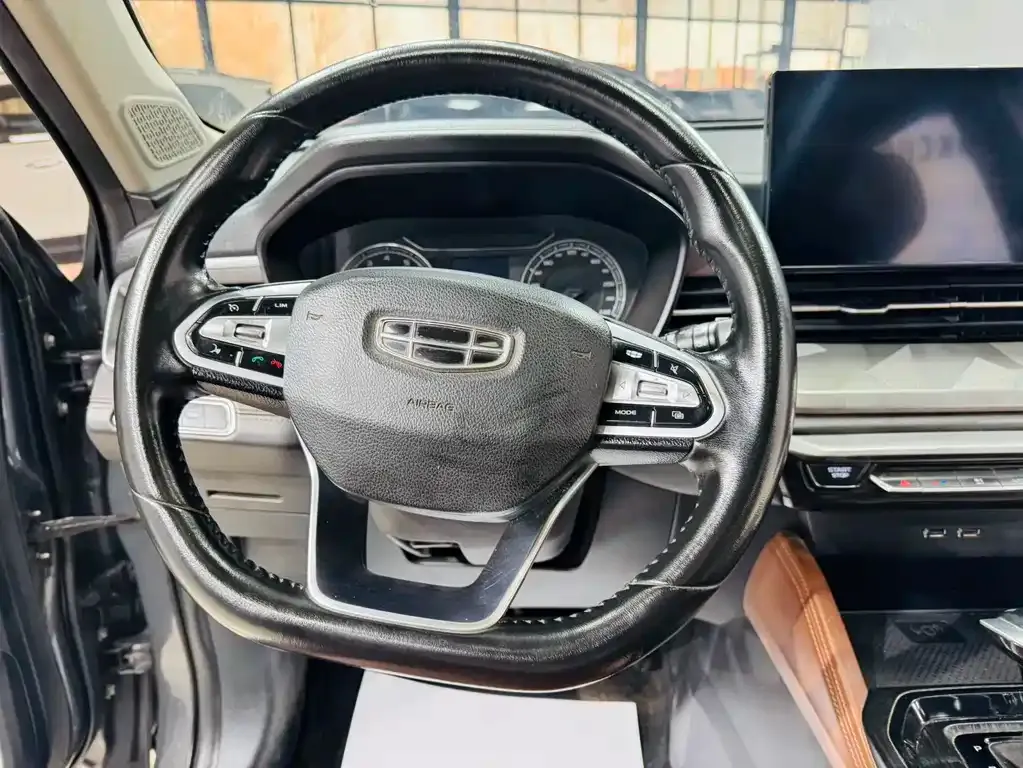 Geely Vision X6 — фото 9