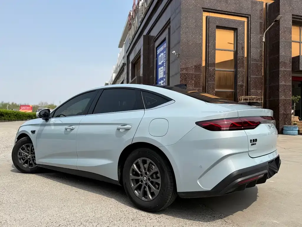 BYD Qin L — фото 4