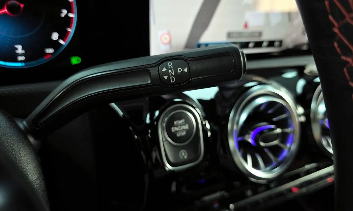 Mercedes-Benz CLA-Class 2023 из KR, фото 2