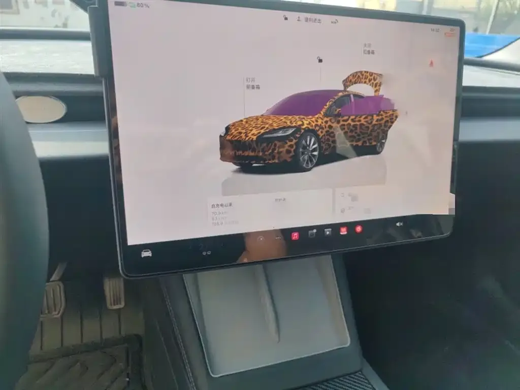 Tesla Model 3 — фото 10