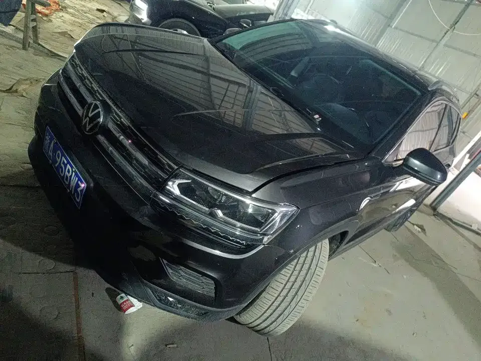 Volkswagen Tharu — фото 1