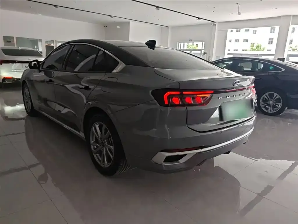 Ford Mondeo 2024 из CN, фото 5