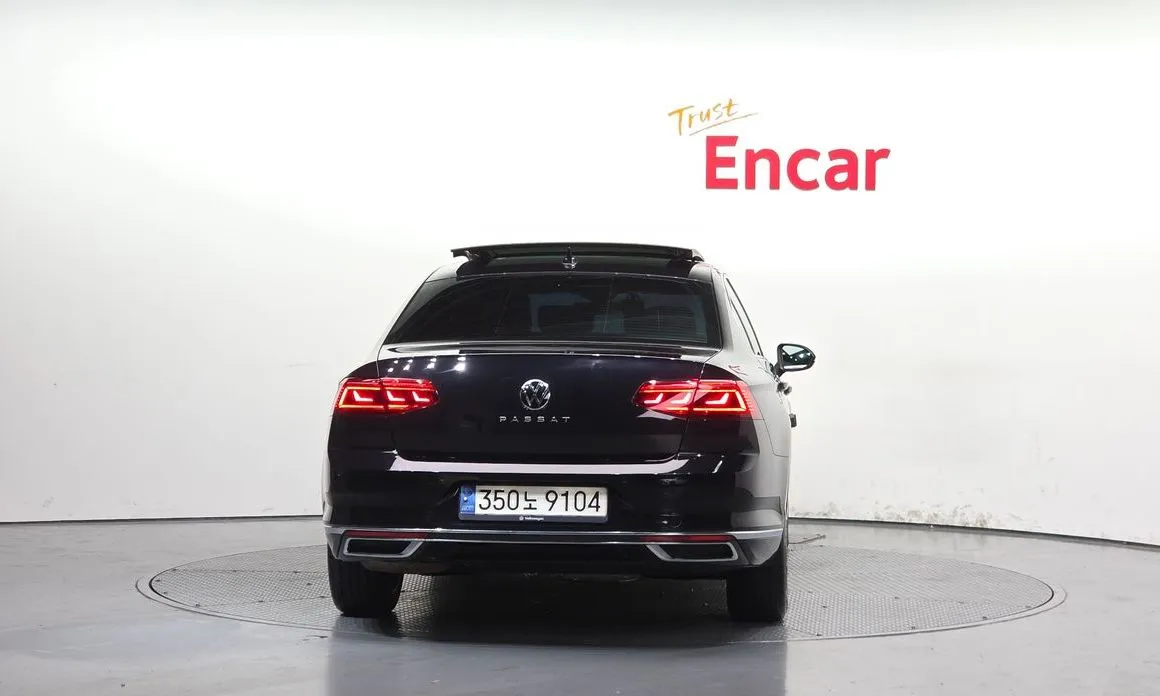 Volkswagen Passat 2022 из KR, фото 2