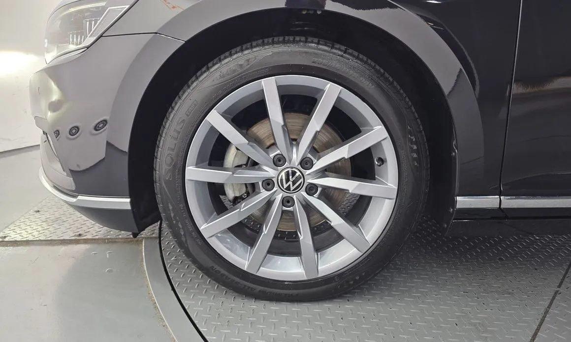 Volkswagen Passat 2022 из KR, фото 8